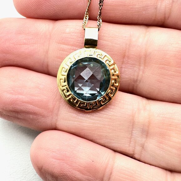 Italy 14k Yellow Gold Cushion Cut Blue Topaz Pendant Necklace 16 Inch 3.79 Grams - Picture 6 of 6